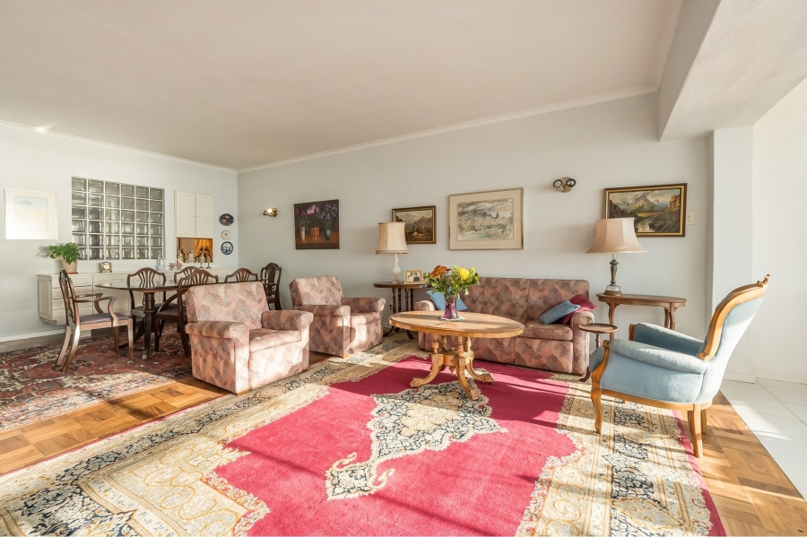 3 Bedroom Property for Sale in Sea Point Western Cape